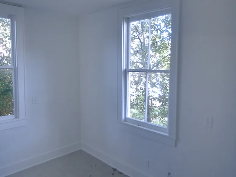 114 1/2 E Bolton St — Photo 5
