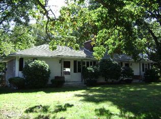 120 Everglade Ave, Warwick, RI 02886