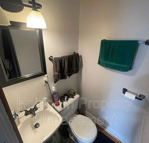 114 S 14th Ave E #3 — Photo 8