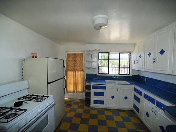 MAIN HOUSE KITCHEN