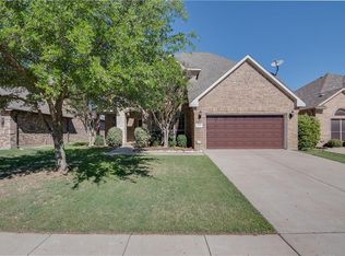 1716 Colorado Dr, Burleson, TX 76028