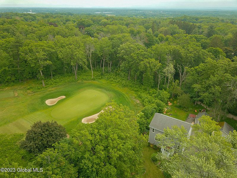 4th image of 1218 S Country Club Drive