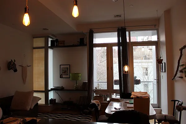 Rented by Premier Metro Realty Corp | media 1