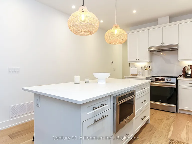 35 Linda Ln — Photo 17