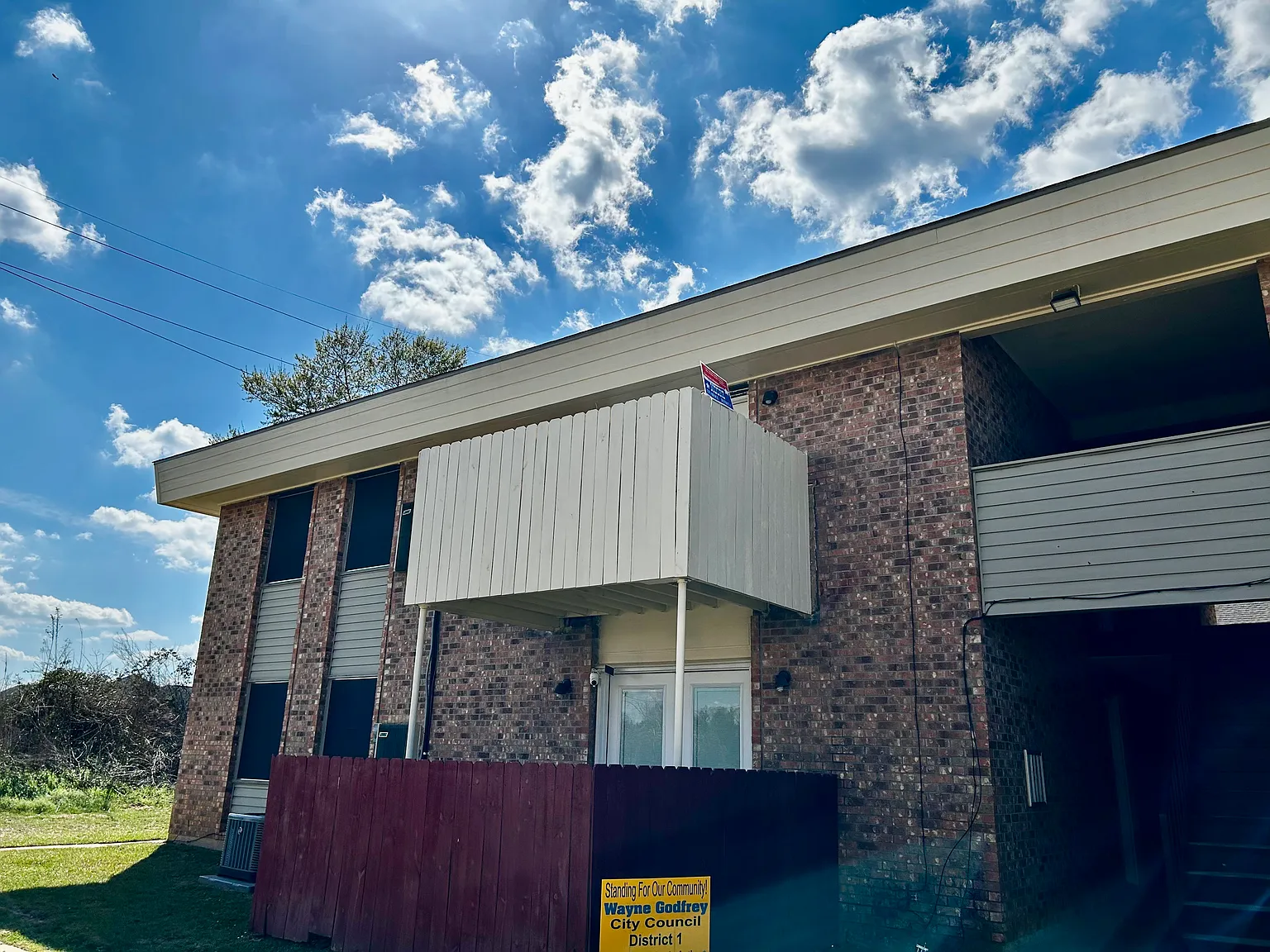 2 bed, 975 sqft, $900 — Photo 2