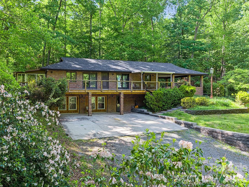 1st image of 303 Brightwater Heights Dr