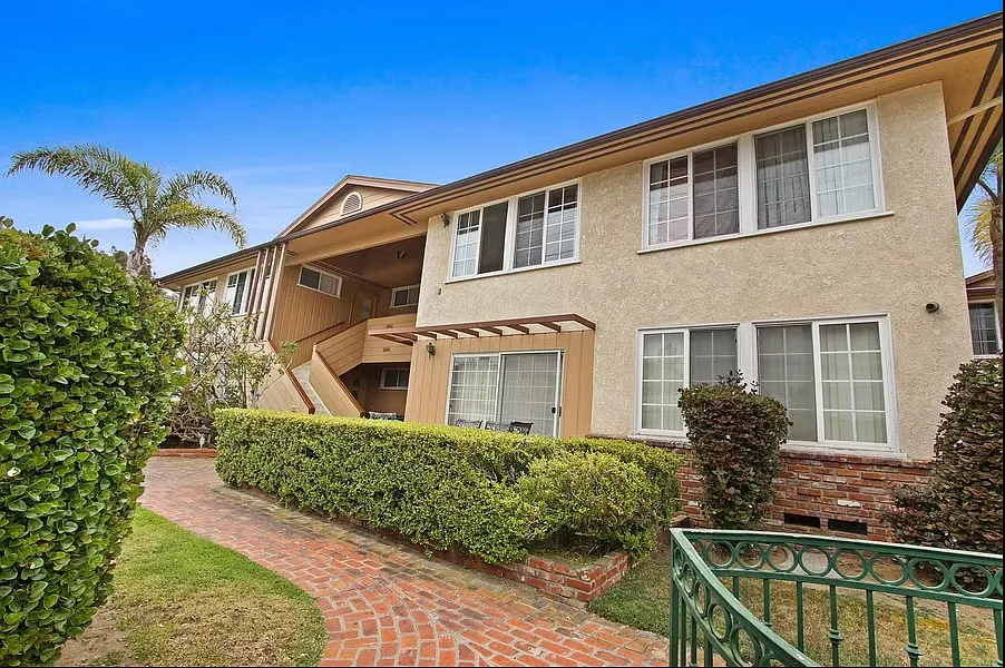 66406654 W 86th Pl #6654