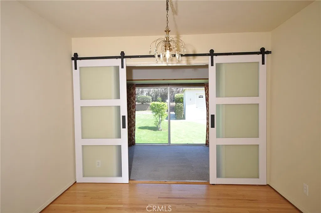 2 bed, 1419 sqft, $4,400 — Photo 3
