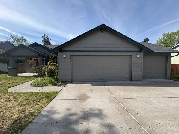 940 NW Oak Ln, Redmond, OR 97756