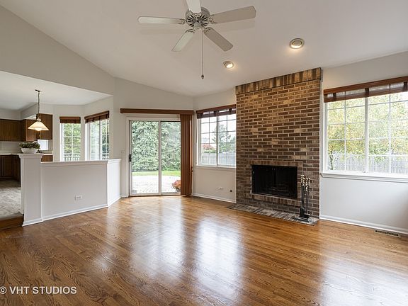 3rd image of 326 Rock Hall Cir