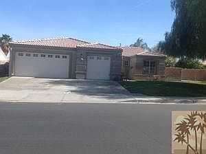 2nd image of 45494 King Palm Dr