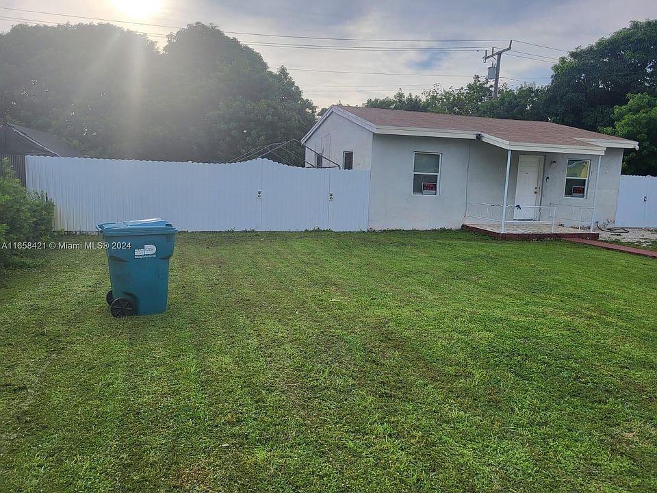 1st image of 16010 NW 26th Ave