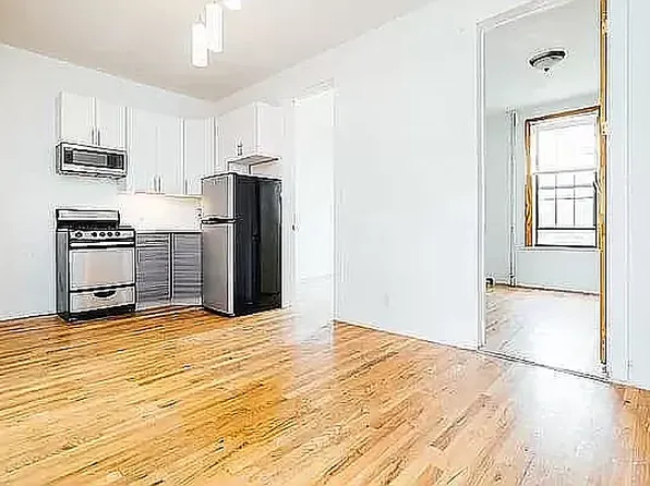 18 Irving Avenue image 1 of 7