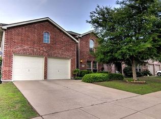 1309 Cardinal Way, Aubrey, TX 76227
