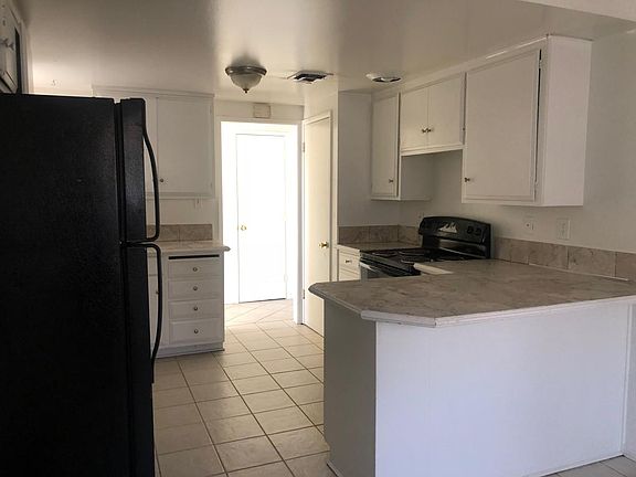 2nd image of 3412 Avalon Ave