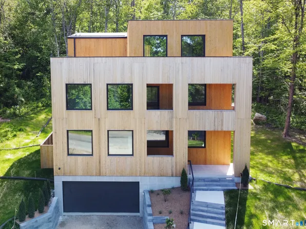 205 East Hyerdale Drive, Goshen, CT 06756