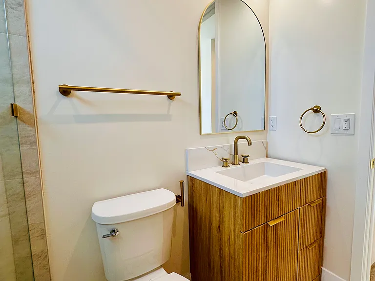 Cloverbrook Dr — Photo 18