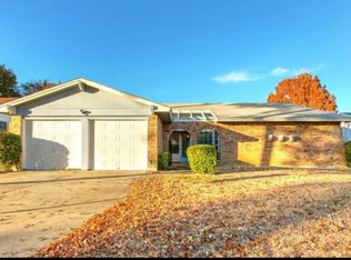 511 E Timberview Ln, Arlington, TX 76014