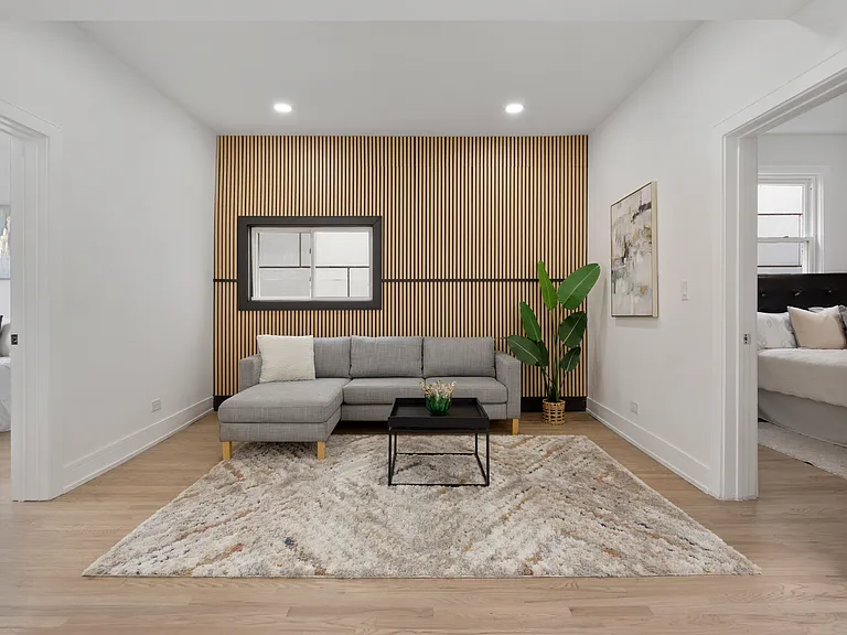 2456 W Huron St — Photo 20