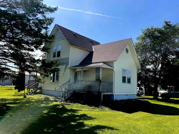 119 W 5th St, Gothenburg, NE 69138