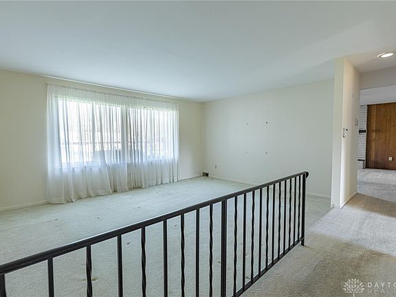 3rd image of 4632 Glenheath Dr
