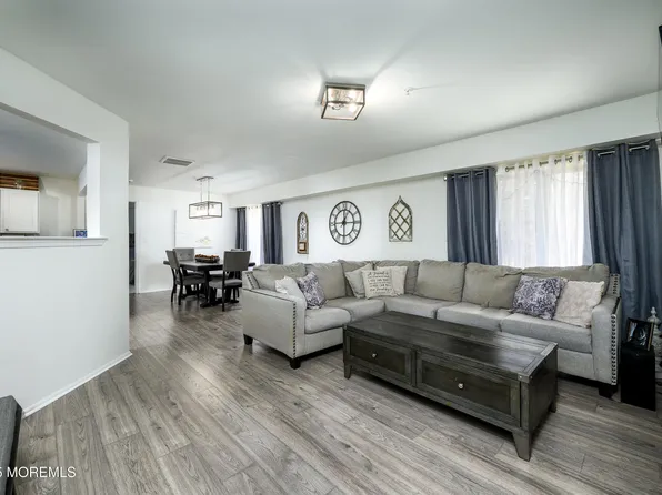 506 Schley Avenue, Toms River, NJ 08755