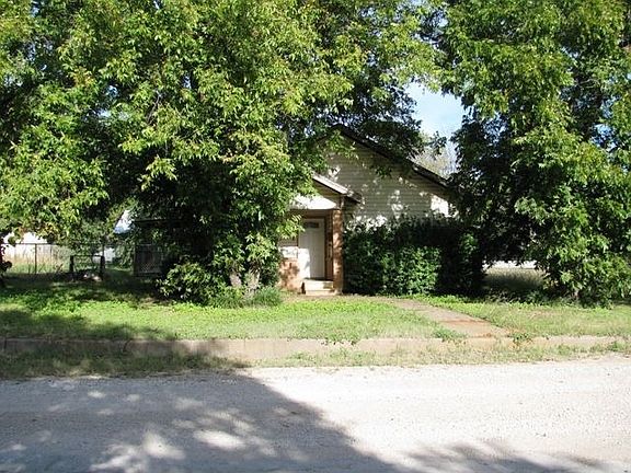 2nd image of 1207 Avenue G