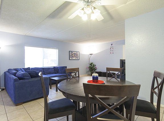 5th image of 132 E Gardenia St #2
