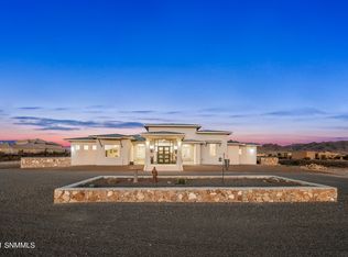 7400 Ice Canyon Ln, Las Cruces, NM 88011