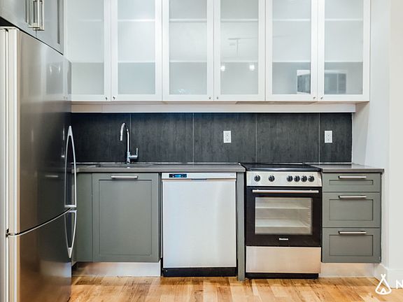 2nd image of 785 Dekalb Ave APT 2J