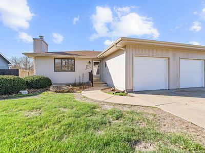 2406 Village Ln, Salina, KS, 67401