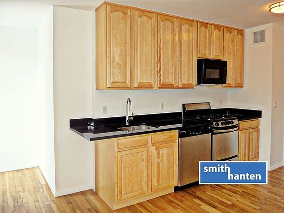 2nd image of 145 Sackett St #3