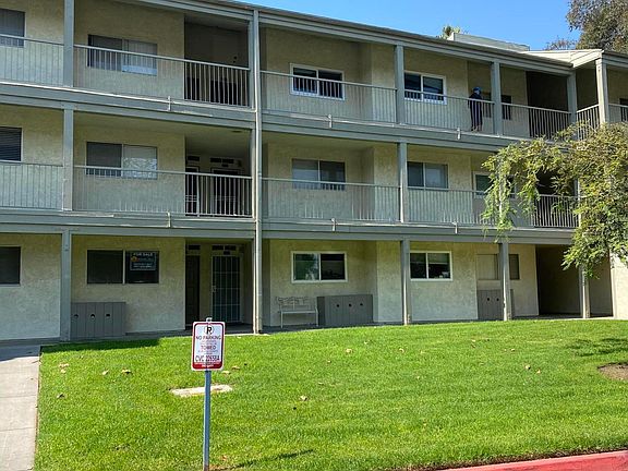 3rd image of 532 Ebbtide Cir