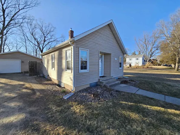 124 North Wood Street, Spring Green, WI 53588