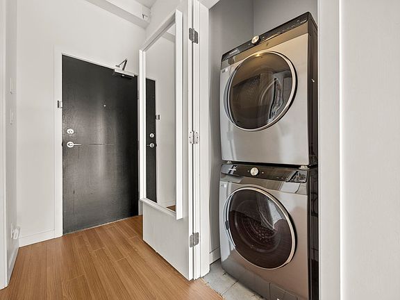 2nd image of 121 Brew St