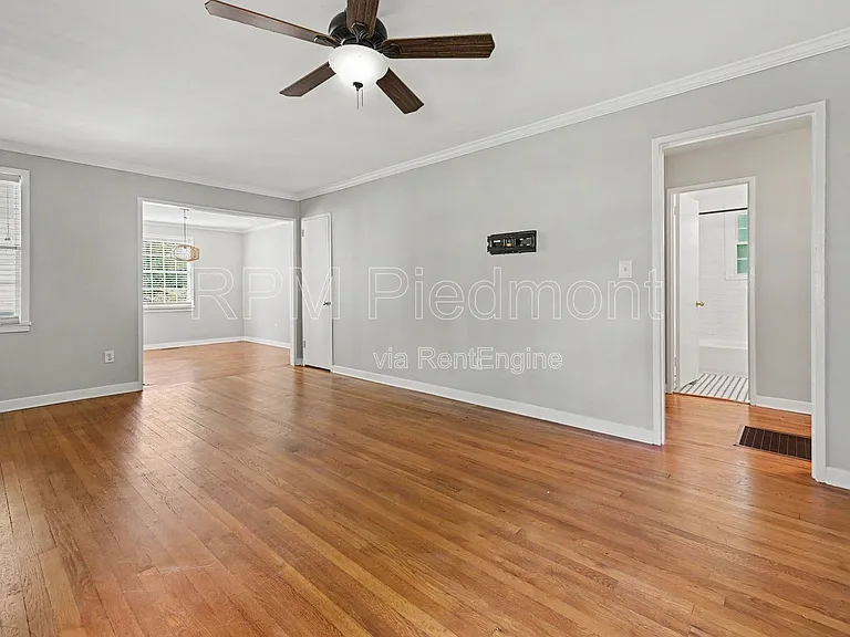2917 Ringle Rd — Photo 2