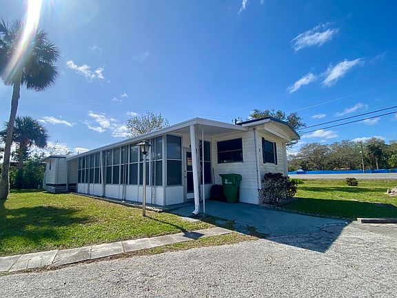 3rd image of 301 Astronaut Ln
