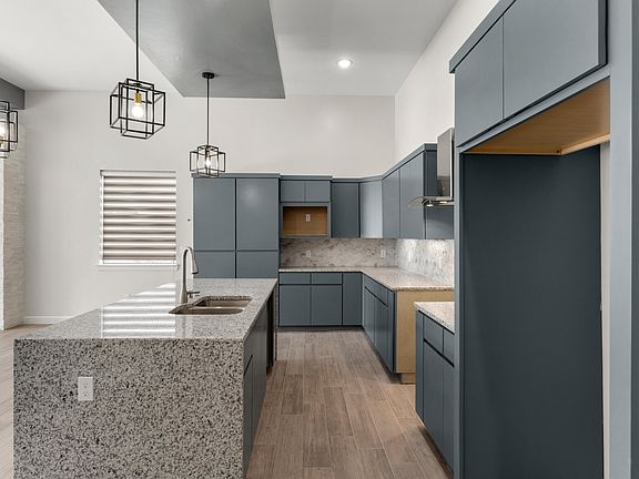 5th image of 12364 Desert Heights Ct