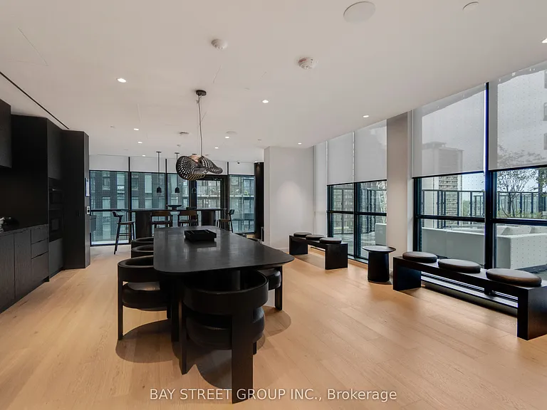 110 Broadway Ave #1813S — Photo 32