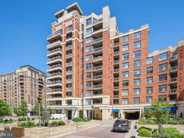 3650 S Glebe Rd Unit 243, Arlington, VA 22202