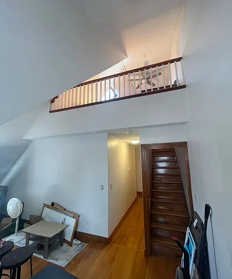 Brown St — Photo 6