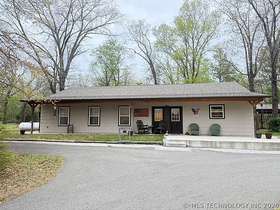 4th image of 5969 E 620th Rd