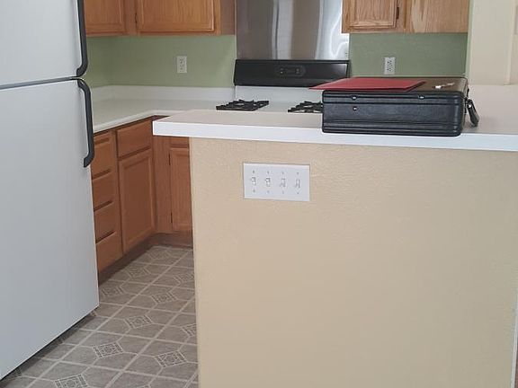 5th image of 8450 Alta Dr