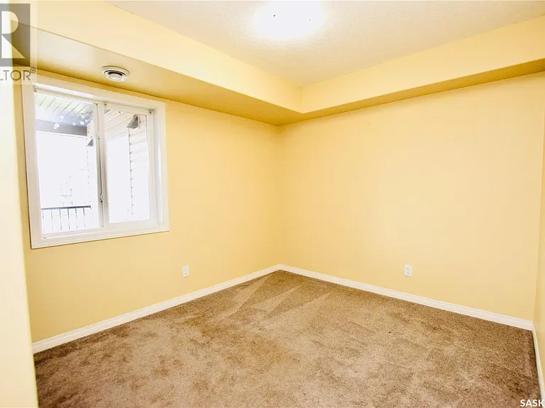 125 Willis Cres — Photo 11