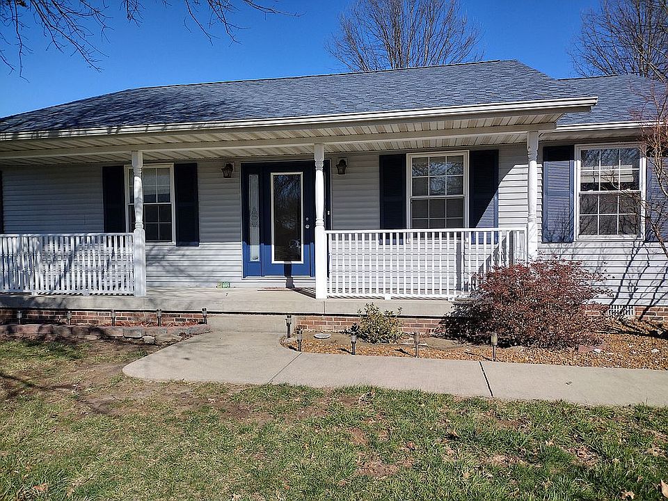 1st image of 8 Brantley Ct