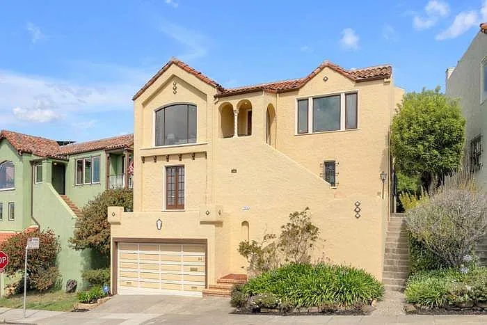 180 Kenwood Way — Photo 1