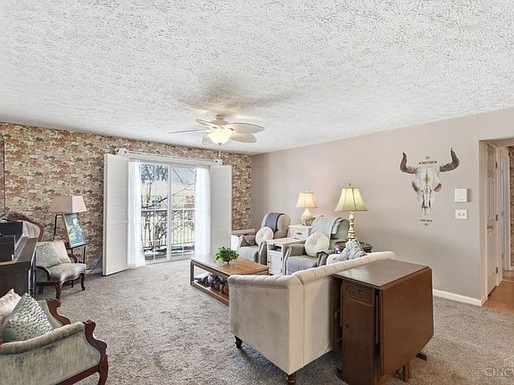 3rd image of 3181 Preserve Ln APT 2B