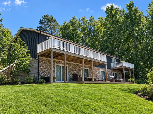 1504 Devries Dr, Gladwin, MI 48624