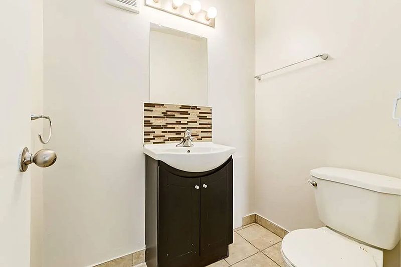 Edmonton Apartment for rent - 2 Bedrooms — photo 28