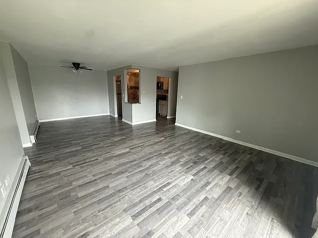 16W486 Lake Dr #201 — Photo 6